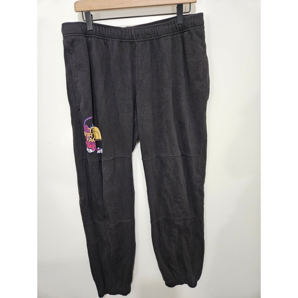 The North Face Mens Year of the Tiger Sweatpants Black Graphic Joggers XL